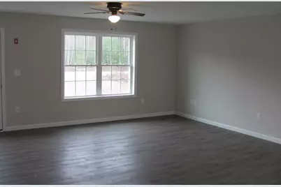 9 Wyatts Way, Oxford, ME 04270 - Photo 2