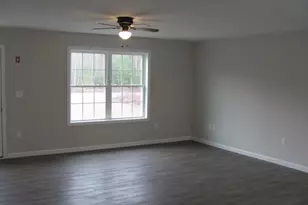 9 Wyatts Wy, Oxford, ME 04270 - Photo 2