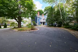84 Elm St, Camden, ME 04843 - Photo 4