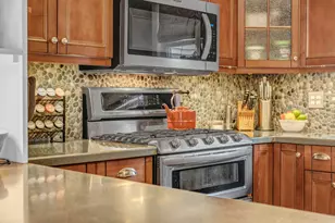 15 Wadsworth St, Thomaston, ME 04861 - Photo 26