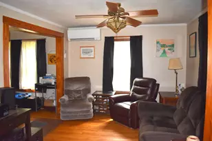 28 Libby St, Lincoln, ME 04457 - Photo 10