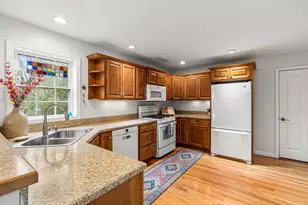 9 Roseberry Ln, Kittery, ME 03904 - Photo 12