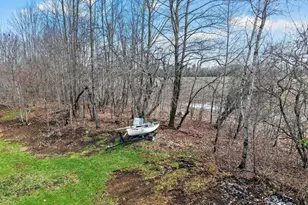 401 Canaan Rd, Pittsfield, ME 04967 - Photo 6