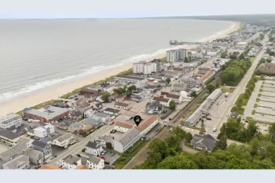78 E Grand Avenue #210, Old Orchard Beach, ME 04064 - Photo 2