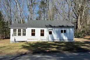 17 John St, Camden, ME 04843 - Photo 2