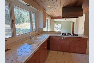 685 Main Road, Holden, ME 04429 - Photo 16