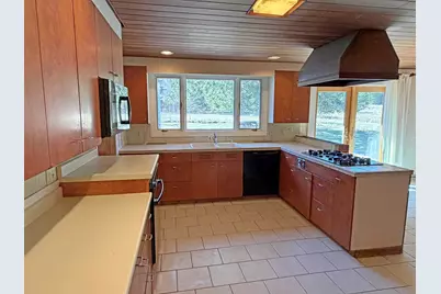 685 Main Road, Holden, ME 04429 - Photo 14