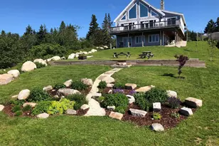 28 City Point Rd, Vinalhaven, ME 04863 - Photo 2