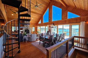 28 City Point Rd, Vinalhaven, ME 04863 - Photo 4