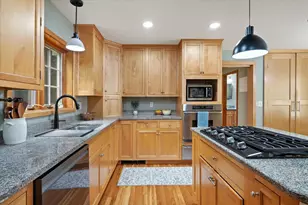 43 Darling Parke Dr, Bangor, ME 04401 - Photo 10