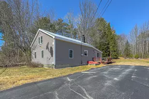 513 S High St, Bridgton, ME 04009 - Photo 1