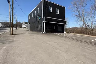 583 S Main St, Brewer, ME 04412 - Photo 1