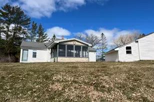 1071 Clinton Ave, Benton, ME 04901 - Photo 4