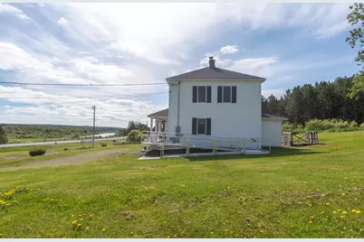 673 Main Street, Grand Isle, ME 04746 - Photo 8