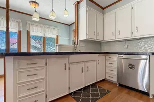 30 Washington St, Caribou, ME 04736 - Photo 10