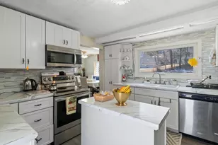 45 Sherwood Dr, Augusta, ME 04330 - Photo 10