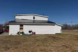 442 W Broadway, Lincoln, ME 04457 - Photo 10