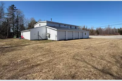 442 W Broadway, Lincoln, ME 04457 - Photo 8
