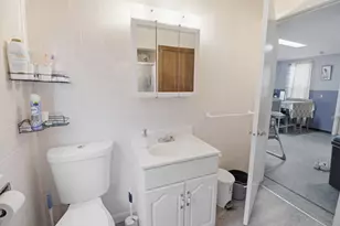 104 S Main St, Auburn, ME 04210 - Photo 38