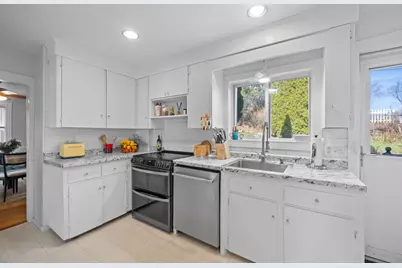 30 Bridge Street, Kittery, ME 03904 - Photo 24