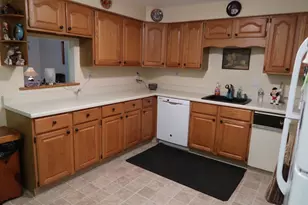 65 Smith St, Augusta, ME 04330 - Photo 16