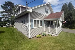35 Leighton Ave, Limestone, ME 04750 - Photo 4