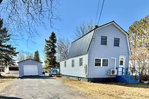 31 Delmont St, Presque Isle, ME 04769 - Photo 2