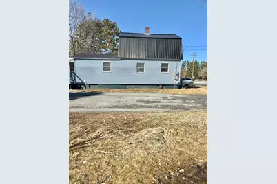 31 Delmont Street, Presque Isle, ME 04769 - Photo 4