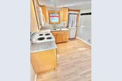 31 Delmont Street, Presque Isle, ME 04769 - Photo 10