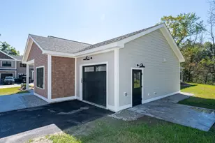 29 Daybreak Ln, Windham, ME 04062 - Photo 16