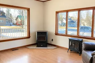 69 Elm St, Fort Fairfield, ME 04742 - Photo 8