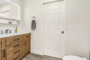 156 Congress St, Belfast, ME 04915 - Photo 24