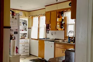 77 Connecticut Ave, Millinocket, ME 04462 - Photo 8