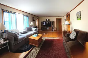 77 Connecticut Ave, Millinocket, ME 04462 - Photo 4
