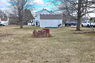 215 Cook St, Auburn, ME 04210 - Photo 4