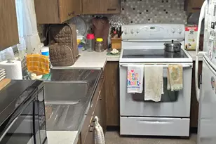215 Cook St, Auburn, ME 04210 - Photo 10