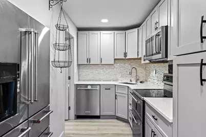 35 Mathews Avenue #20, Waterville, ME 04901 - Photo 2