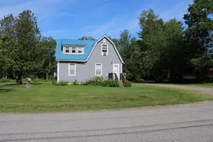 60 Penobscot Ave, Howland, ME 04448 - Photo 2