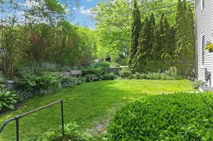 2 Warren St, Hallowell, ME 04347 - Photo 1