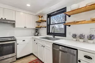 60 Brown St, Kennebunk, ME 04043 - Photo 8