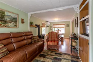 90 Pearl St, Camden, ME 04843 - Photo 12