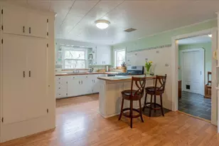 90 Pearl St, Camden, ME 04843 - Photo 6