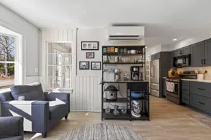 119 Cedar St, Belfast, ME 04915 - Photo 8
