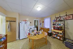 27 Vine St, Livermore Falls, ME 04254 - Photo 2
