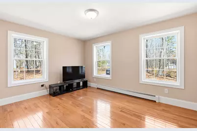 516 Falmouth Road, Windham, ME 04062 - Photo 8