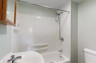 26 Holland St, Lewiston, ME 04240 - Photo 22