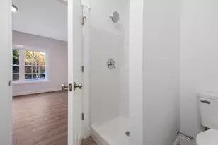 13 Glenview Dr, Sabattus, ME 04280 - Photo 6