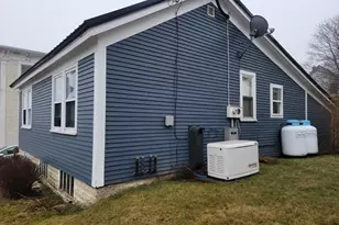 26 Washington St, Eastport, ME 04631 - Photo 2