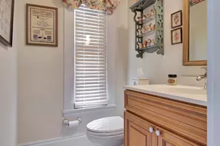 553 Main St, Wayne, ME 04284 - Photo 22