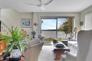 553 Main St, Wayne, ME 04284 - Photo 10